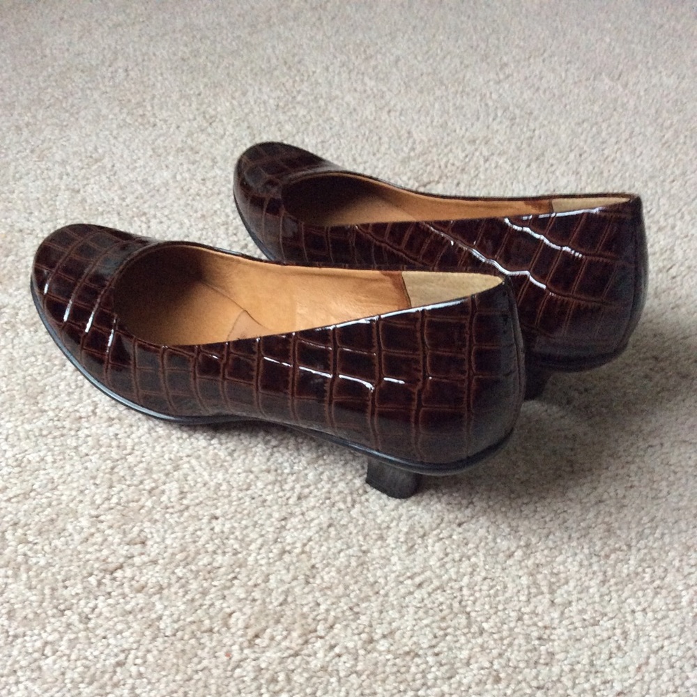 SOFFT 8.5 Brown Patent Leather
